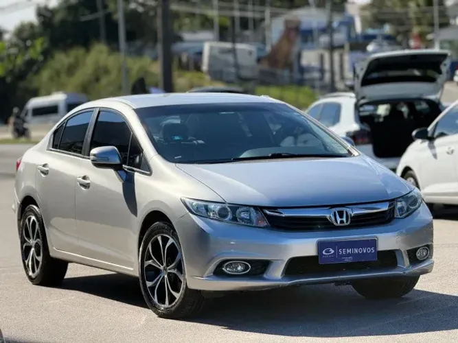 Honda Civic Sedan LXR 2.0 Flexone 16V Aut. 4P 2014