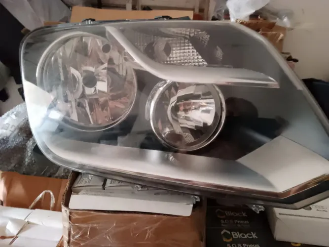 Farol de Amarok 