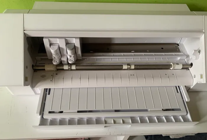 Silhouette Cameo 4