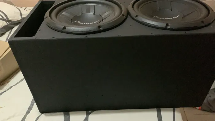 Vendo caixa de grave pionner 311 labirinto 