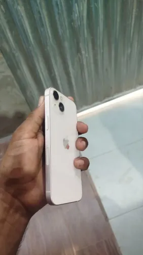 iPhone 13 rose