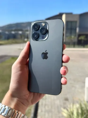 iPhone 13 Pro impecável e sem marcas de uso
