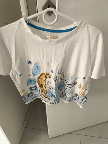 Blusa cropped