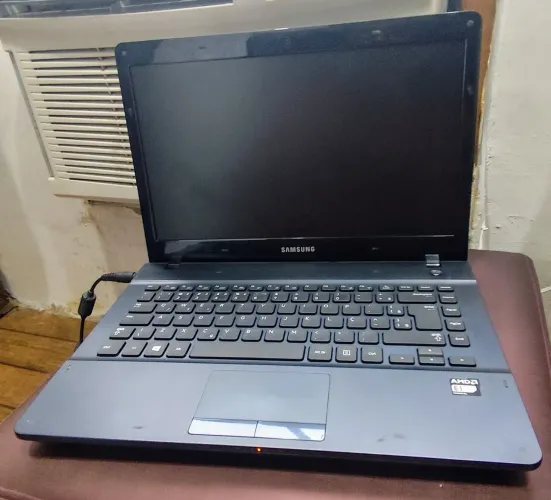 Notebook Samsung com defeito 
