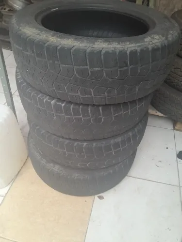 Pneu bom pra risco 205/60/16