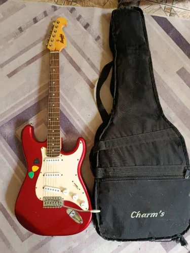Guitarra Stratocaster Memphis Mg32