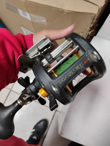 Vendo carretilha super nova 250.00