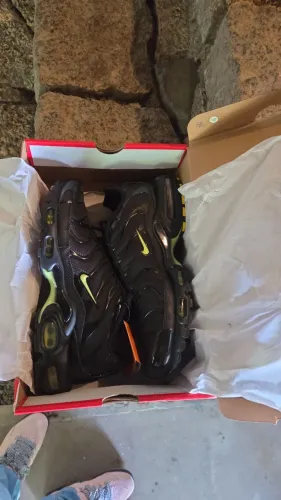 Tênis Nike Tn