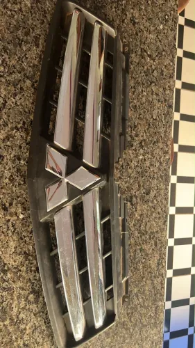 Venda da grade dianteira da L200