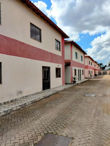 Lindo sobrado, excelente localização