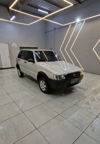 Fiat Uno Mille Celeb. WAY Econ. 1.0 F.flex 4P 2013