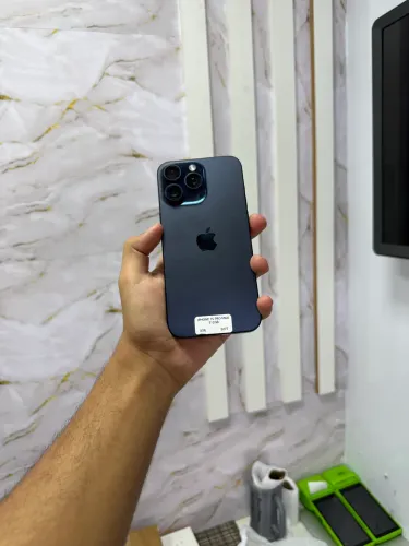 IPHONE 15 PRO MAX 512 GIGAS 83%