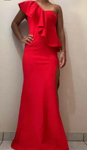 Vestido longo vermelho para festa