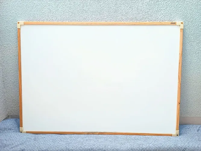 Quadro branco e kit (leia o anúncio)