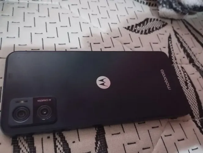 Vendo celular Motorola com defeito