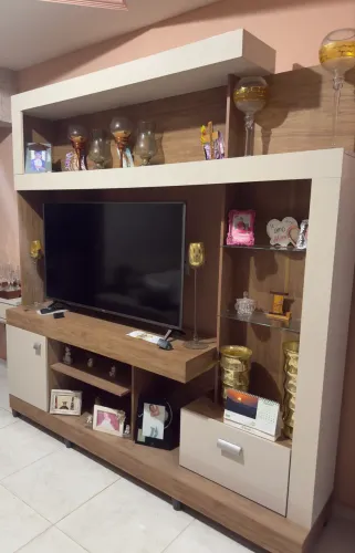 Estante de sala
