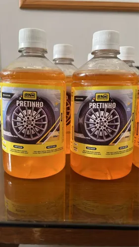 Pretinho para Pneu (500ml) Brilho Intenso