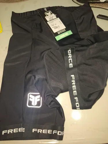 Bermuda ciclista Free Force Feminino