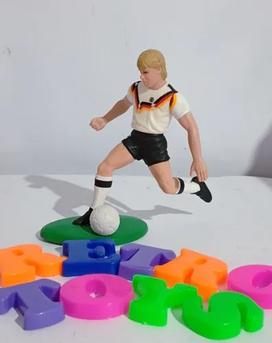 MINIATURA JOGADOR KLINSMANN 1989 TONKA ORIGINAL