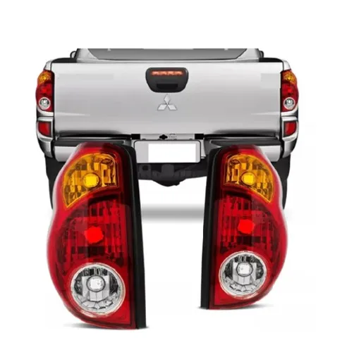 Lanterna Traseira Mitsubishi L200 Triton Ano: 2007/2015