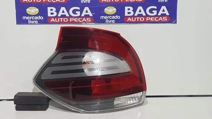 Lanterna Traseira Fiat Mobi Esquerda Usada Original BG299