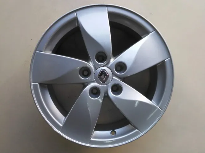  Rodas Carro Renault Fluence 4x114 16x6,5 47 Prata Seminova JG91