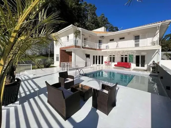 Casa com 5 dormitórios à venda, 428 m² por R$ 2.995.000,00 - Granja Viana - Cotia/SP