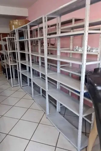 Prateleiras reforçadas