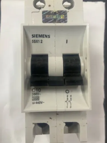 Disjuntor bipolar 10A SIEMENS