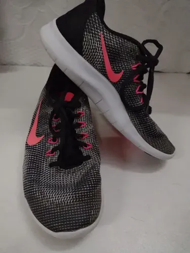 Tênis Nike Feminino n.34 Original em excelente estado