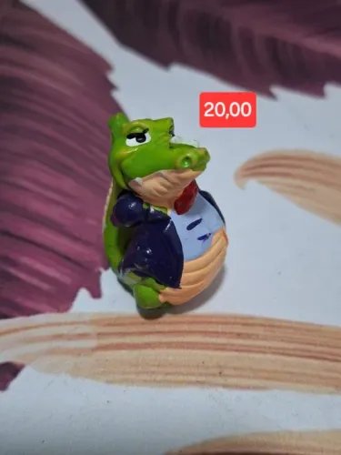 Jacaré kinder ovo.