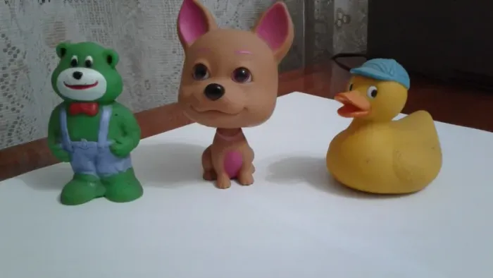 Lote com 3 bichinhos de borracha antigos