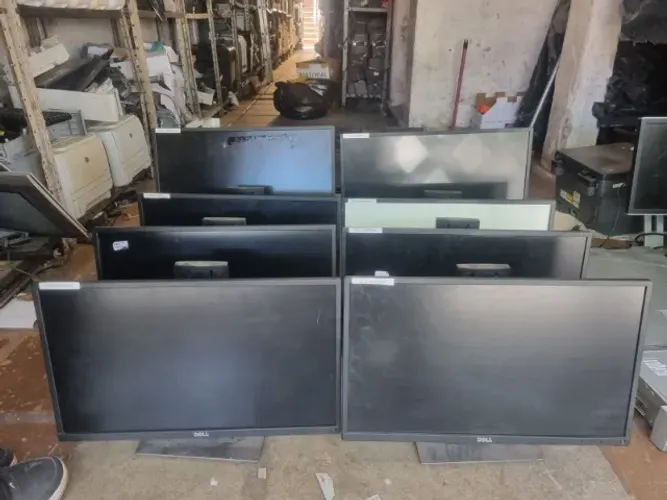 8 Monitor Dell p2317h 