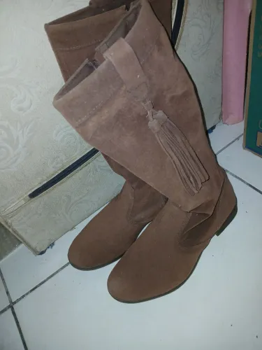 Bota feminina de camurça