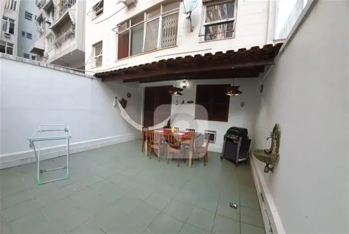 Apartamento á venda 1 quarto em Copacabana