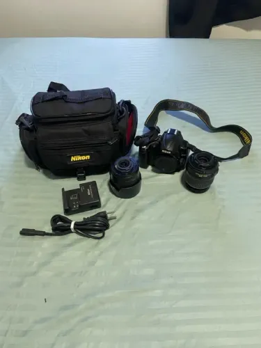 Câmera DSLR Nikon D5000