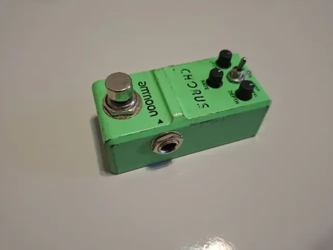 Pedal Chorus Ammoon para guitarra (Não aceito trocas)