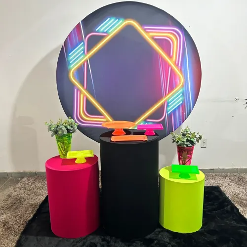 Aluguel de Kit Decoração Neon - Festa Neon