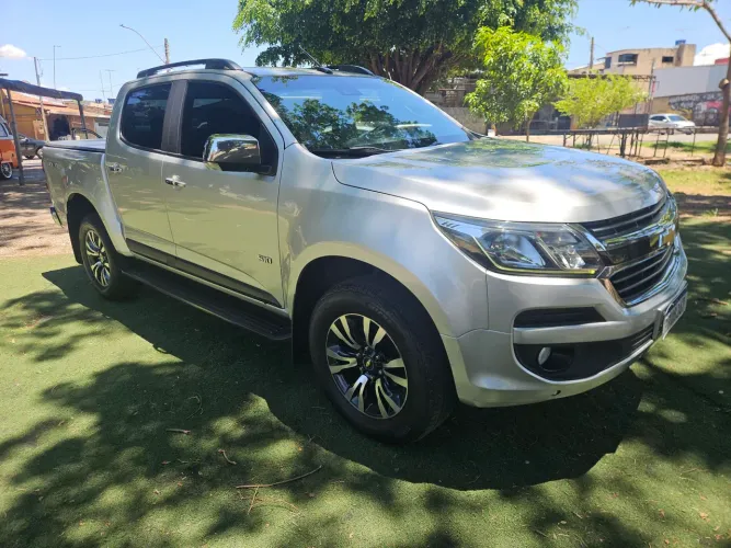 Chevrolet S10 Pick-up LTZ 2.8 TDI 4X4 CD Dies.aut 2018 trocas em carro até 60 mil. 