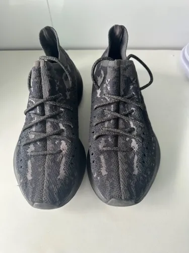 Tênis Adidas Yeezy 380 Onyx reflective - Original
