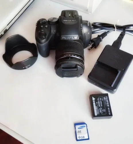 Câmera Hs30exr ( pouco uso )