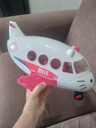 Avião Infantil Hello Kitty - Diversão Garantida!