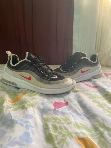 Tênis Nike Air Max Axis