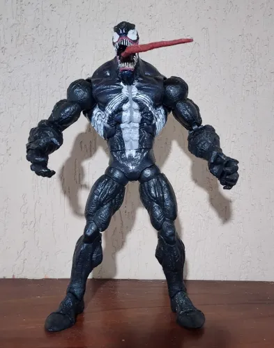 Figura Venom Marvel Legends Icons Séries
