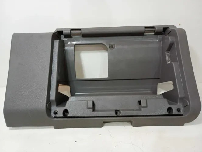 Alojamento Porta Luvas S10 2014 E 2022