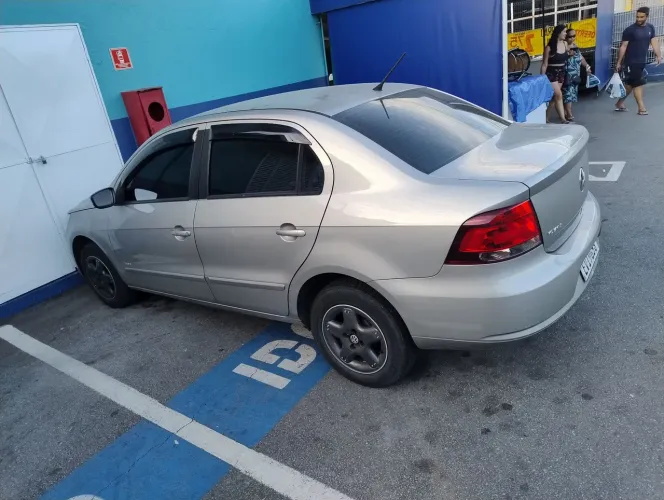 Volkswagen Voyage Trend 1.6 MI Total Flex 8V 4P 2011