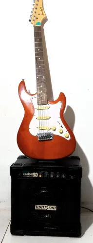 Guitarra Strato Caster Strinberg