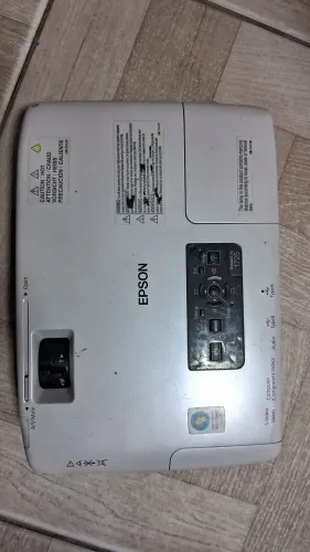 Vendo projetor Epson para conserto