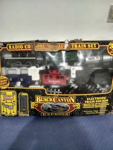Trem Elétrico Black Canyon Express - Controle Remoto