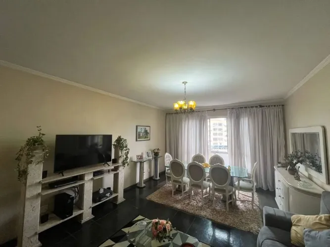 Apartamento com 2 dorms na Ponta da Praia